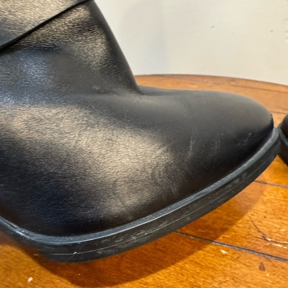 TOD'S Gomma Ankle Leather Boots Black Gold Buckle Sz EU40 - Picture 11 of 16